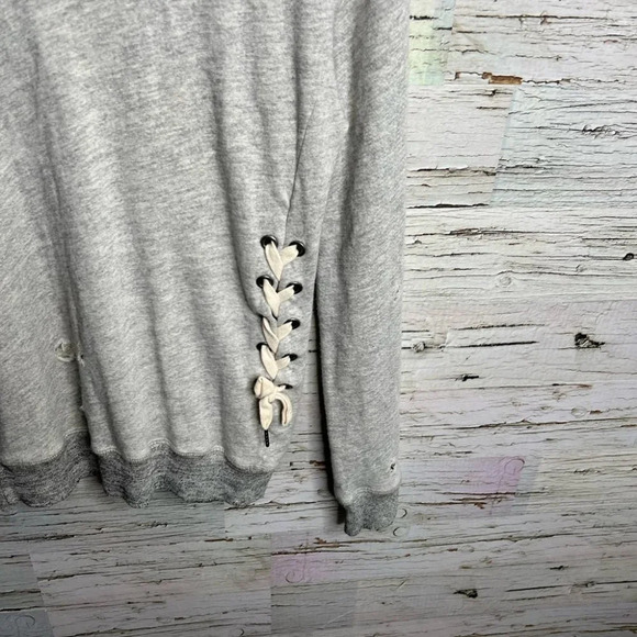 n:PHILANTHROPY Gray  distressed lace up Slouchy Sweatshirt sweater size small - Picture 3 of 9